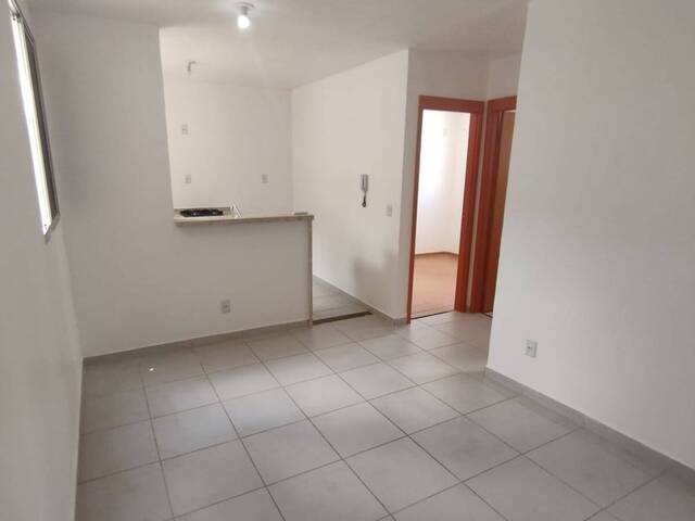 Apartamento para Venda em Várzea Grande - 1