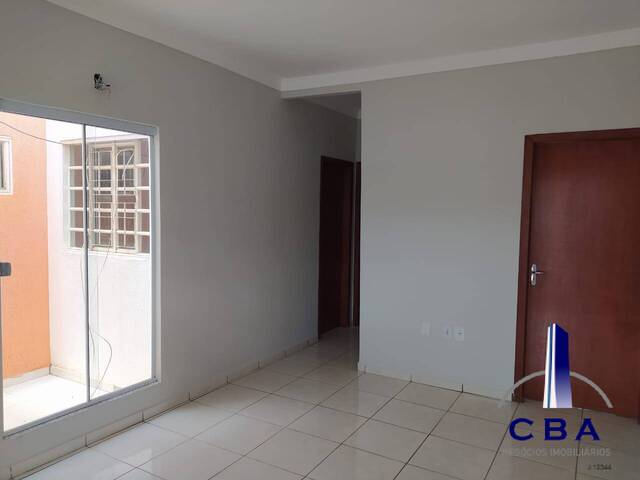 Casa para Venda em Várzea Grande - 3