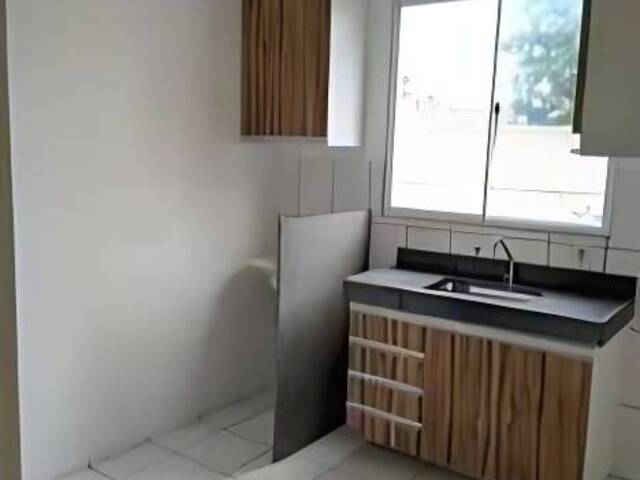 Apartamento para Venda em Várzea Grande - 4