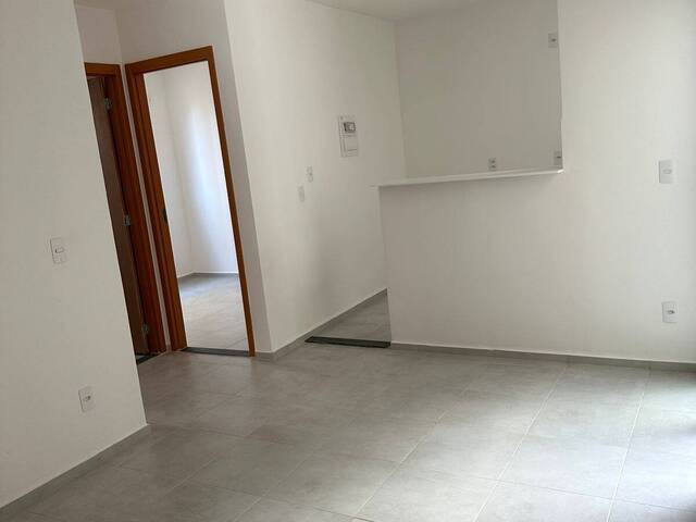 Apartamento para Locação em Cuiabá - 3