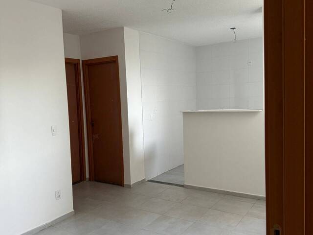 Apartamento para Venda em Várzea Grande - 1