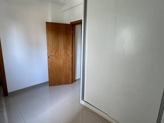 Apartamento para Venda em Cuiabá - 2