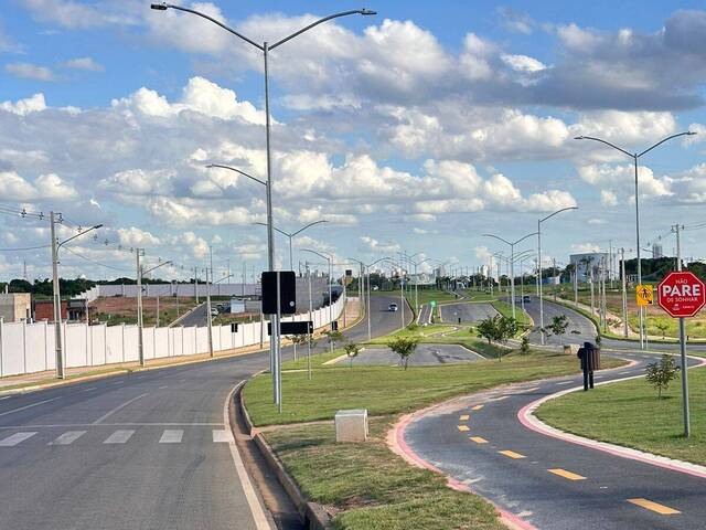 Venda em Condomínio Residencial Florais Safira - Cuiabá