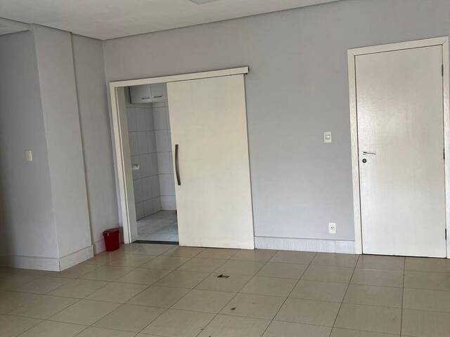 Apartamento para Venda em Cuiabá - 4